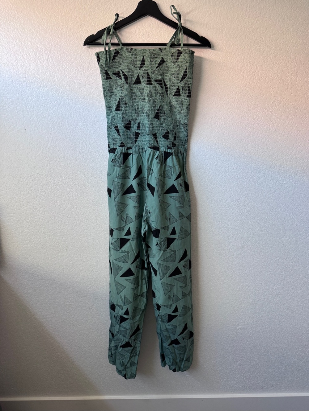 Women's Green Geometric Print Strap Jumpsuit